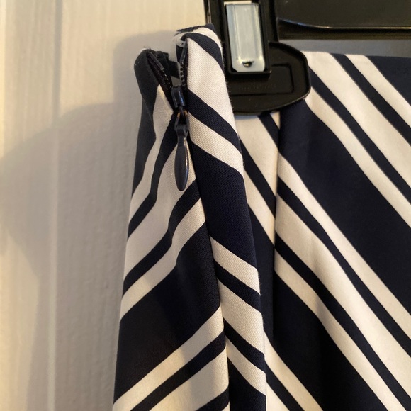 ZARA Trafaluc Asymmetric Skirt NWT - size L - Picture 3 of 6